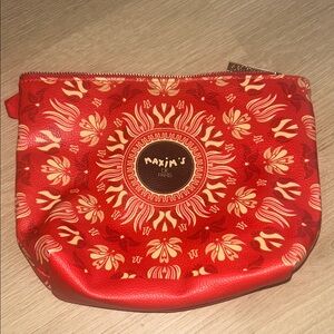 Maxim’s toiletry cosmetic bag